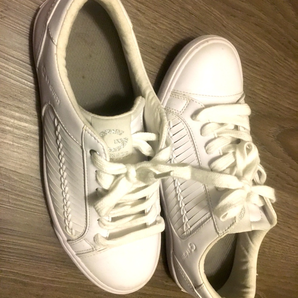 Guess tennis shoes
